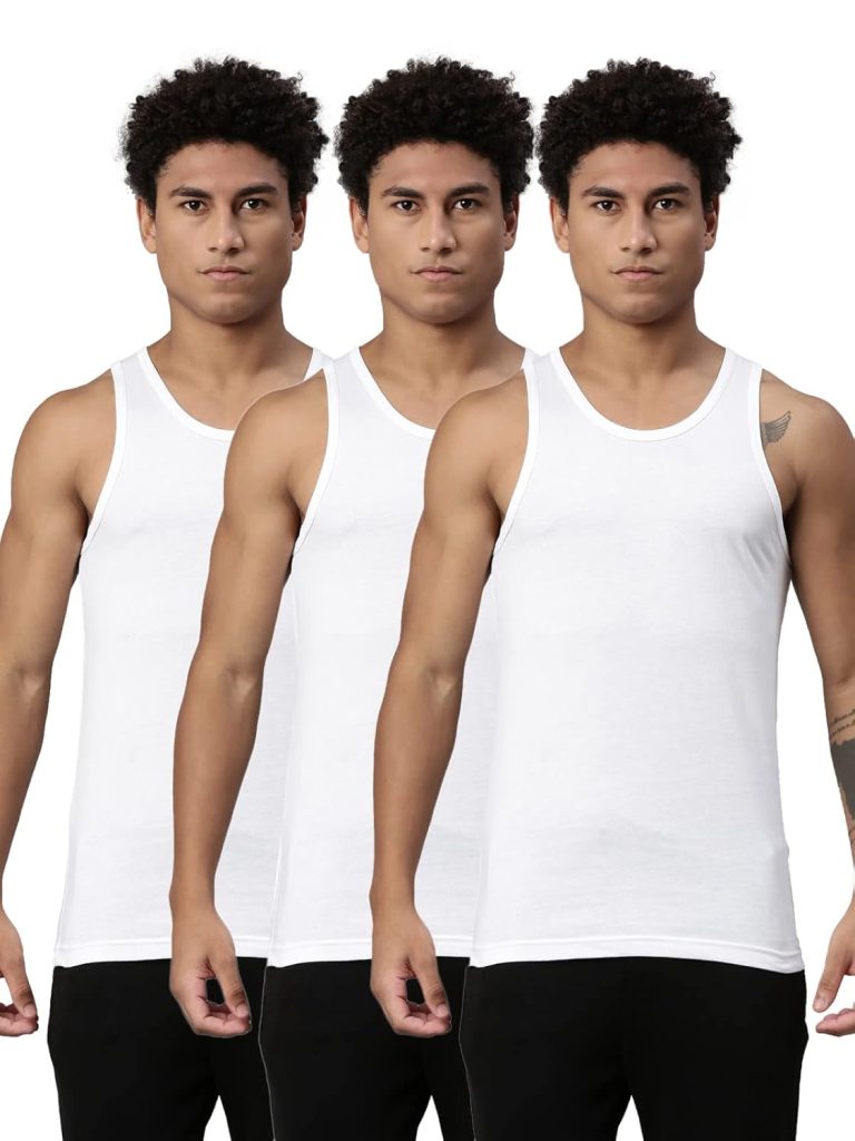 Levi's 012 Classic Vest for Men with Side Branding, Tag Free Comfort & Smartskin Technology