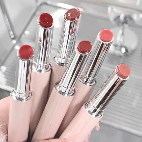 Gege Bear Moisturizing Solid Lip Gloss Set | High-Pigment Gloss Stick with Glossy Finish | Luxury Glossy Lipstick with Rich Color & Hydration | Nourishing Lip Balm Texture Meets Vibrant Lipstick Color (03# Cuckoo, 2g)