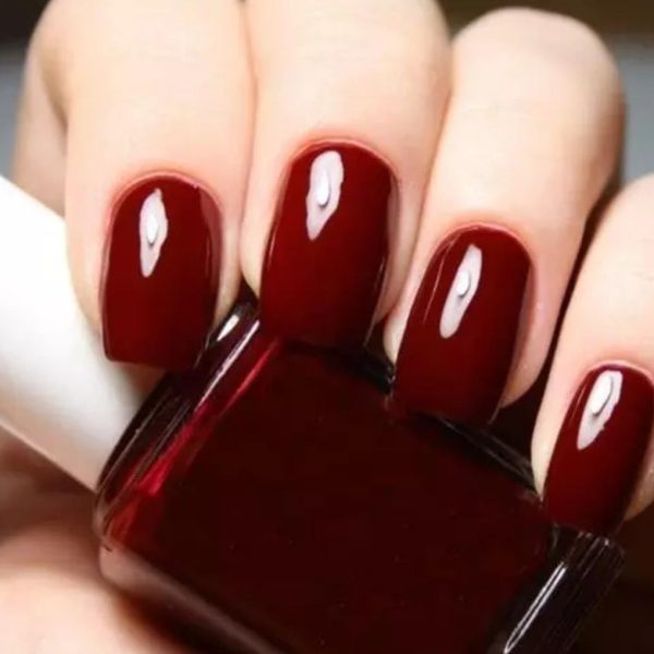 Truvic Nail Polish Long Lasting Smooth Finish Highly Pigmented with High Shine Glossy Nail Paint For Women and Girls,10 ML (Maroon)