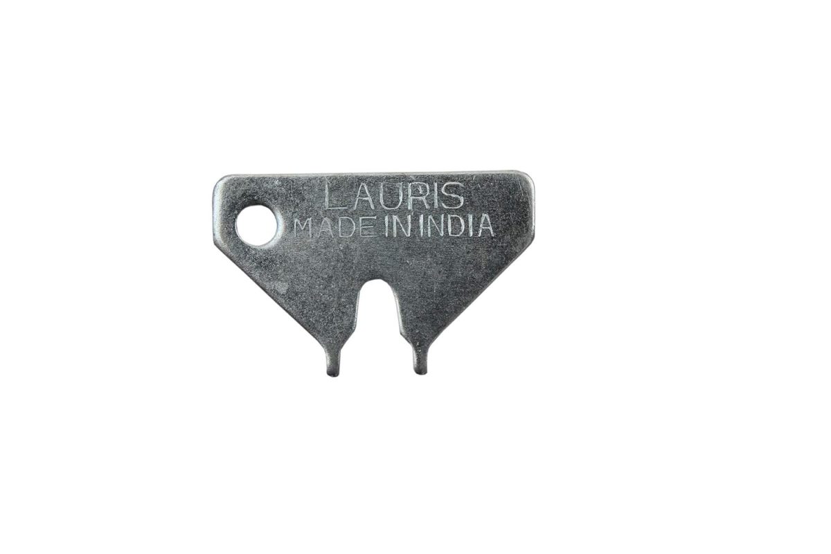 Lauris Cricket Shoe Spare Spikes Mens Full Metal Replaceable Nails | Pack of 22 Pieces Metal Tighter Key | For Cricket Shoes Shoe Replacement Nails, Silver, 8 mm - Image 4