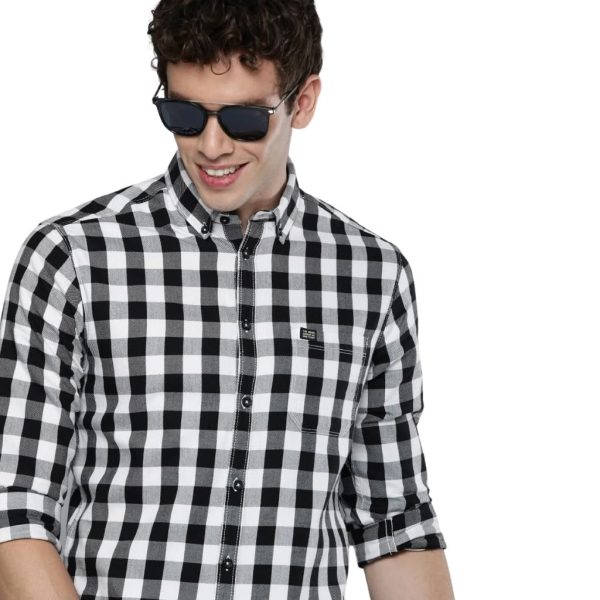 The Indian Garage Co Men's Cotton Slim Fit Checkered Full Sleeves Cutaway Collar Casual Shirt