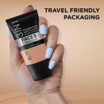 FACESCANADA Celeb Glow Kit | Silver Strobe Cream (30ml) + Medium Natural All Day Hydra Matte Mini Foundation (18ml) | Makeup Kit For Women (Combo Pack of 2) - Image 7