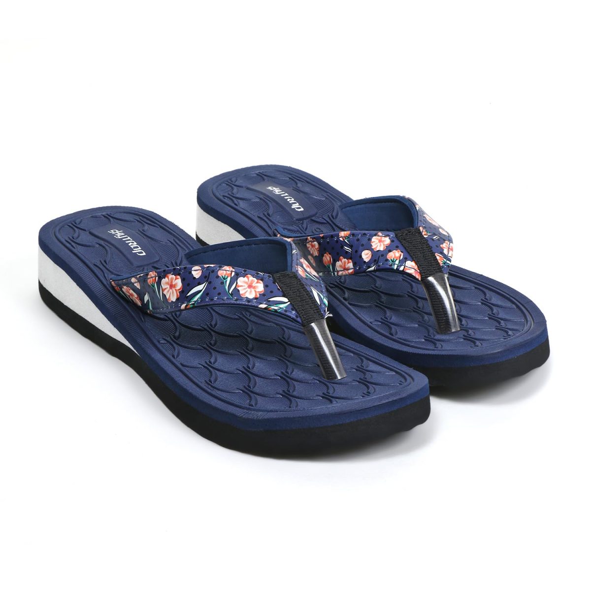 Skytrap Women Synthetic Medium Heels Embossed Slippers Flipflop