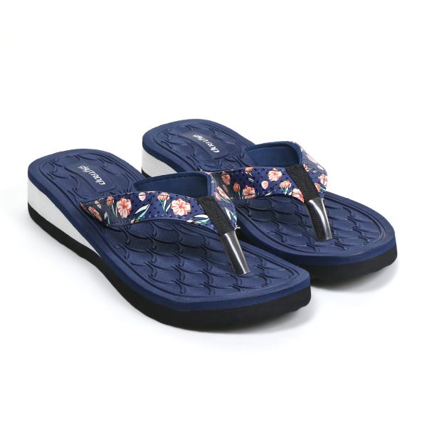 Skytrap Women Synthetic Medium Heels Embossed Slippers Flipflop