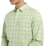 Levi's Men's Cotton Slim Fit Shirt - Image 4