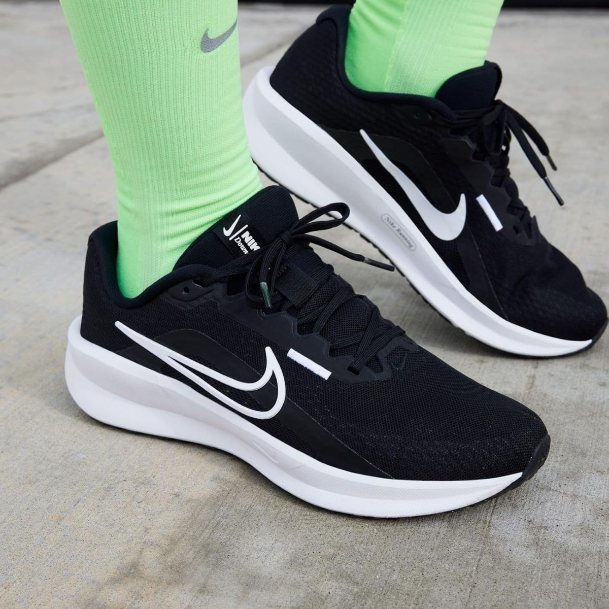 Nike Women Running Shoes - Image 7