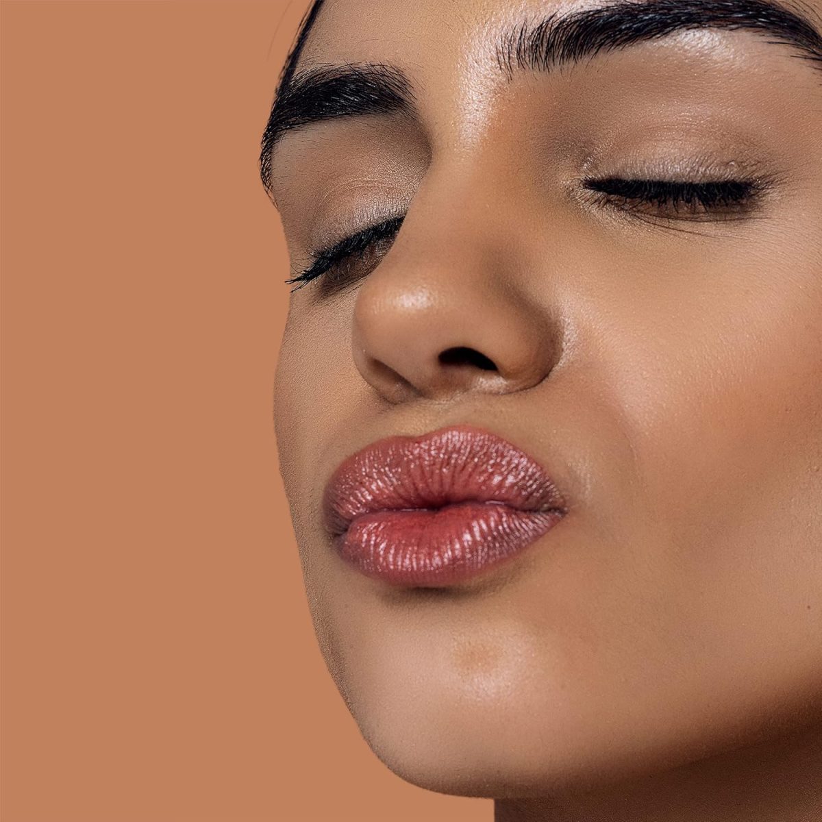Blue Heaven Lush & Juicy Tinted Lip Gloss | Enriched with Jojoba Oil (Rich in Vitamin E) & Shea Butter | Hydrating Formula | High Glossy Shine | Lightweight & Non-Sticky, Hot Pink, 4.5 ml - Image 6